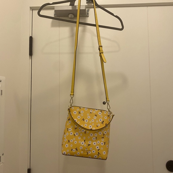NWOT Kate Spade Floral Bucket Bag and Crossbody